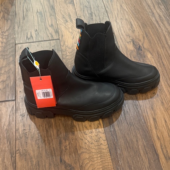 Farm Rio Chunky Chelsea Monocolor Boot - Picture 3 of 4